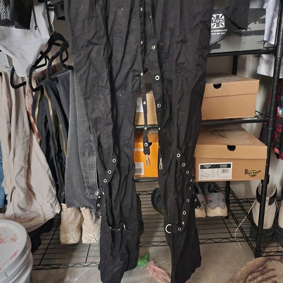 Hot Topic Black Grommet Long Sleeve Jumpsuit, M - Picture 5 of 5